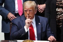 Ông Trump “khoe” Mỹ sở hữu vũ khí hạt nhân bí mật chưa ai có