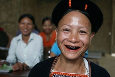 Về thăm tộc người "nhỏ bé" nhất Việt Nam