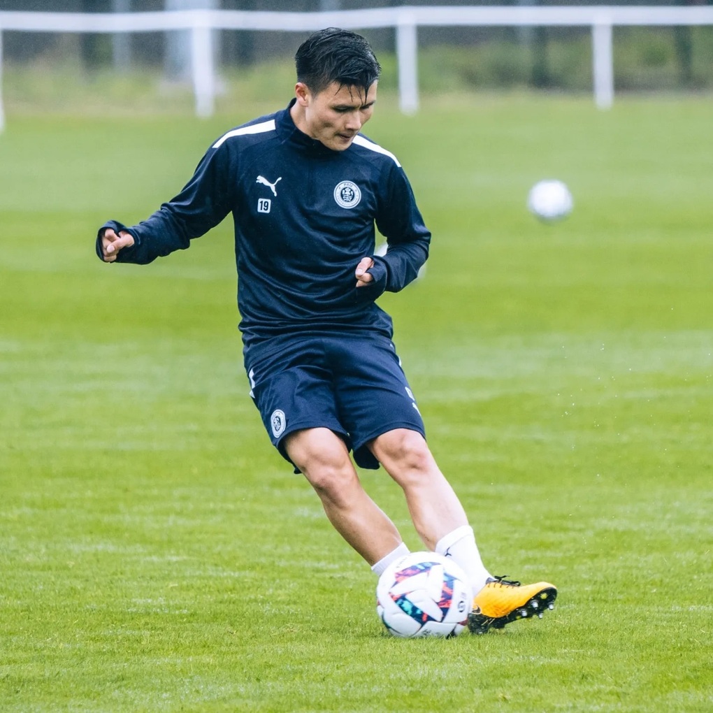 HLV Pau FC: Quang Hải cần kiên nhẫn, đừng áp lực phải ra sân - 2 HLV Pau FC: Quang Hải cần kiên nhẫn, đừng áp lực phải ra sân - 2