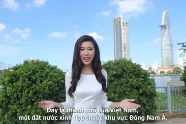Thúy Vân chào khán giả