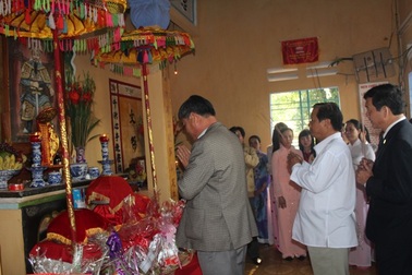 Dâng hương kỷ niệm 126 ngày mất danh nhân Lê Thành Phương