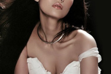 Lý Gia Hân: “Tình cảm không thể đánh đổi bằng vật chất”