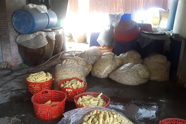 Rùng mình cảnh măng tươi được tạo màu, tẩy trắng bằng hóa chất công nghiệp