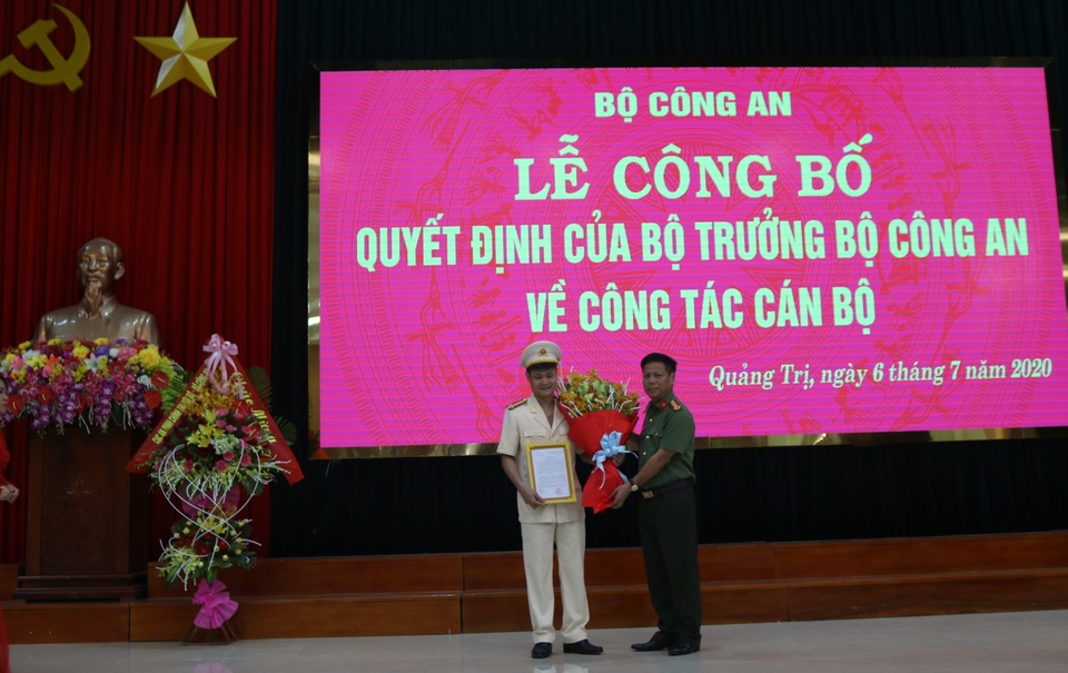 Bộ Công an bổ nhiệm Phó Giám đốc Công an Quảng Trị - 2 Bộ Công an bổ nhiệm Phó Giám đốc Công an Quảng Trị - 2