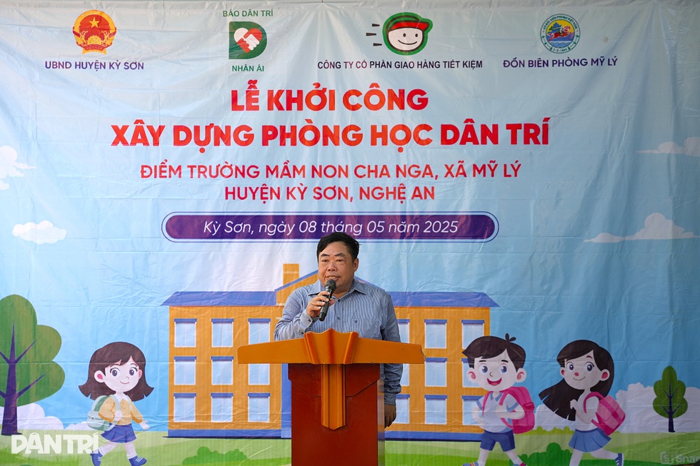 Khởi công phòng học Dân trí nơi bản nghèo heo hút ở xứ Nghệ - 6