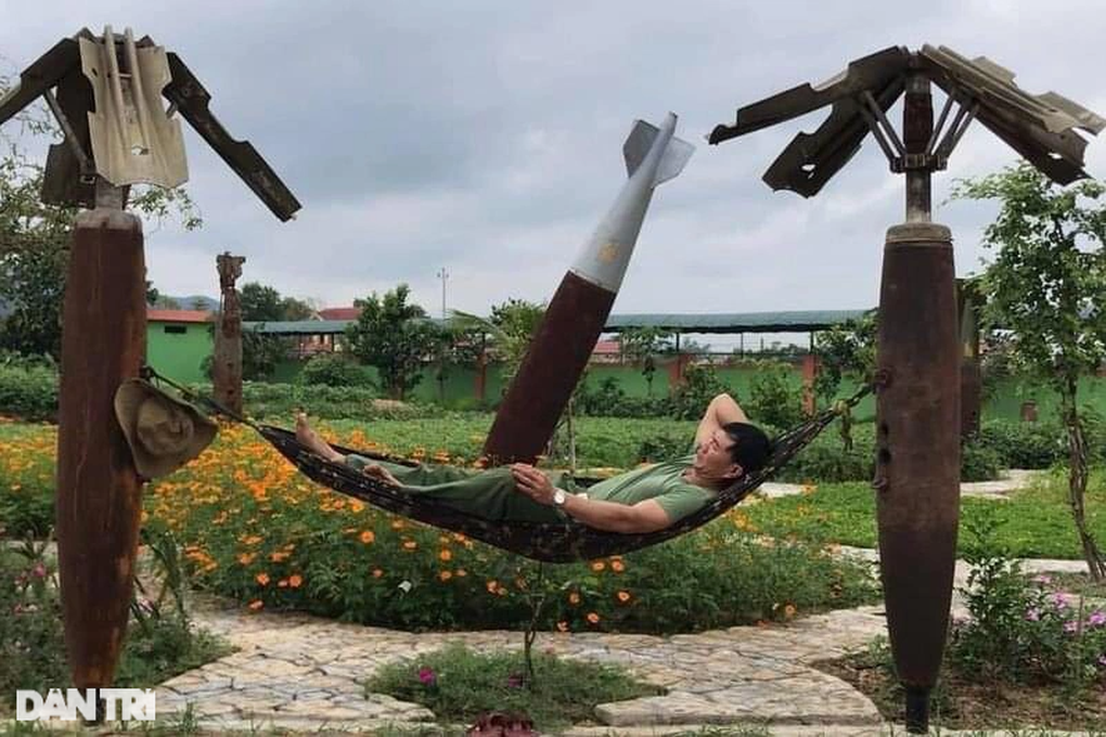 Khu vườn kỷ vật có một không hai của cựu chiến binh - 7 Khu vườn kỷ vật có một không hai của cựu chiến binh - 7