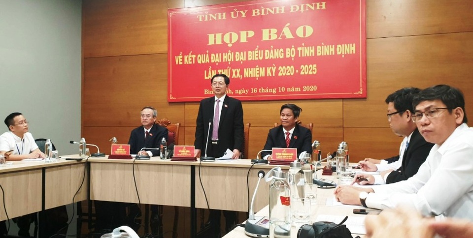 Ông Hồ Quốc Dũng