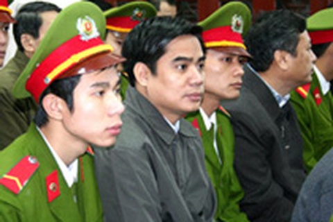 Tội nhân - công tố giằng co đuối lý