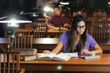 Ông Trump sẽ gây sức ép để các trường đại học mở cửa trở lại