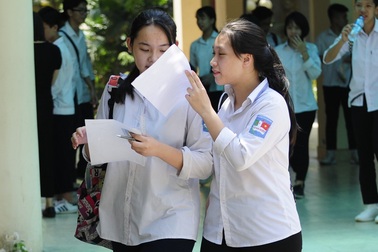 Vụ lọt đề thi lớp 10 tại Hà Nội: Do thầy giáo coi thi tung lên mạng