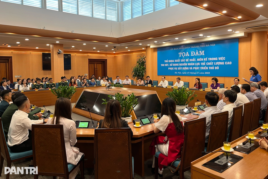 Nhà không có, thu nhập không đủ sống, không thể tâm huyết đóng góp - 2 Nhà không có, thu nhập không đủ sống, không thể tâm huyết đóng góp - 2