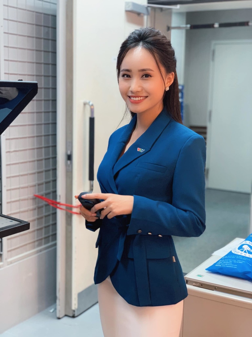Bốn mỹ nhân dẫn bản tin thời tiết xinh đẹp của VTV - 7 Bốn mỹ nhân dẫn bản tin thời tiết xinh đẹp của VTV - 7