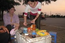 Cấm bán rượu cho người dưới 18 tuổi: Khó khả thi!