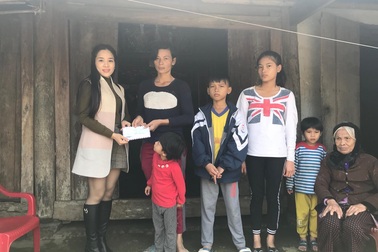 Bạn đọc giúp đỡ người mẹ nghèo 20 triệu đồng