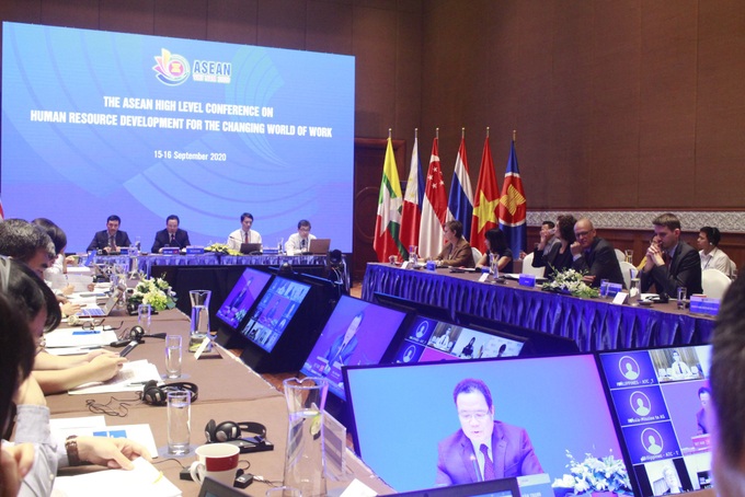 Phát triển nguồn nhân lực là ưu tiên số một của ASEAN - Ảnh 2. Phát triển nguồn nhân lực là ưu tiên số một của ASEAN - Ảnh 2.