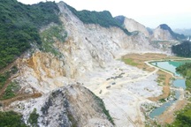 Một công ty nhiều năm khai thác trái phép khoáng sản mà tỉnh không biết?