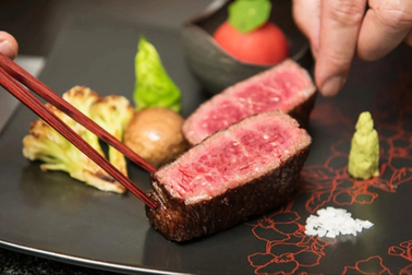 Nghệ thuật Teppanyaki & hành trình mang tinh hoa sống thế giới đến Việt Nam