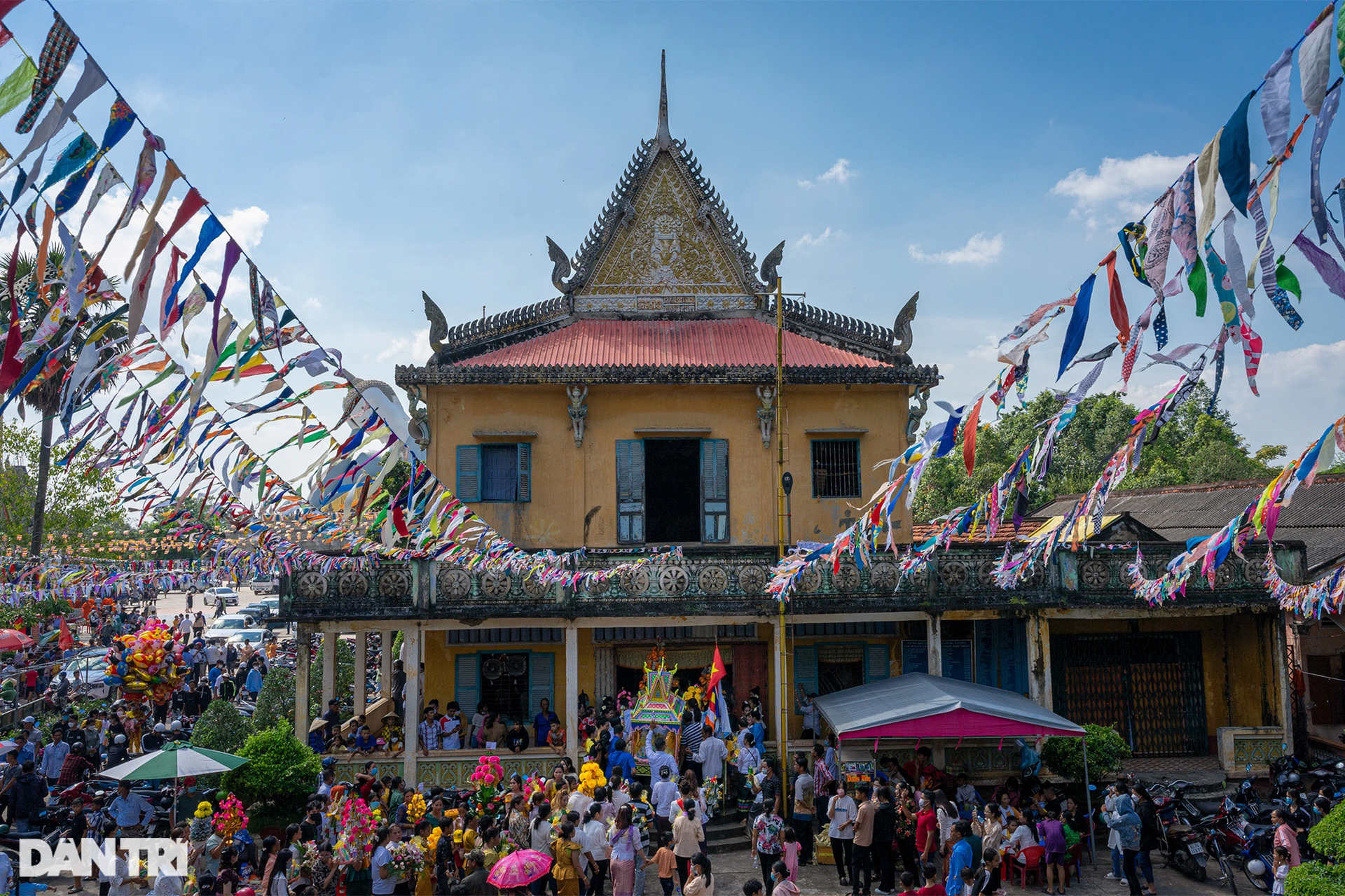 Rộn ràng Lễ dâng y Kathina của bà con dân tộc Khmer Nam bộ - 3 Rộn ràng Lễ dâng y Kathina của bà con dân tộc Khmer Nam bộ - 3