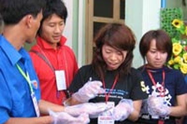 Tàu thanh niên Hòa Bình đến Đà Nẵng