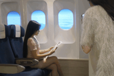 Ngồi khoang khách máy bay thưởng thức cà phê ngay giữa phố Hà Nội