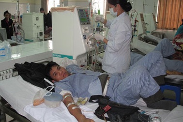 Nhiều người nghèo còn hờ hững với “phao” bảo hiểm y tế