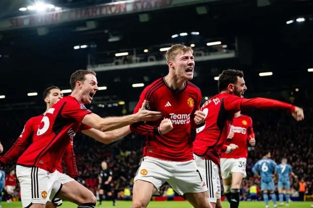 Rasmus Hojlund mất hơn 1.000 phút để có bàn thắng đầu tiên cho Man Utd - 1 Rasmus Hojlund mất hơn 1.000 phút để có bàn thắng đầu tiên cho Man Utd - 1