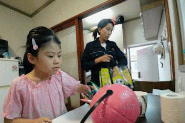 Lao động Việt làm mẹ đơn thân ở Hàn Quốc: Không đâu bằng quê hương!