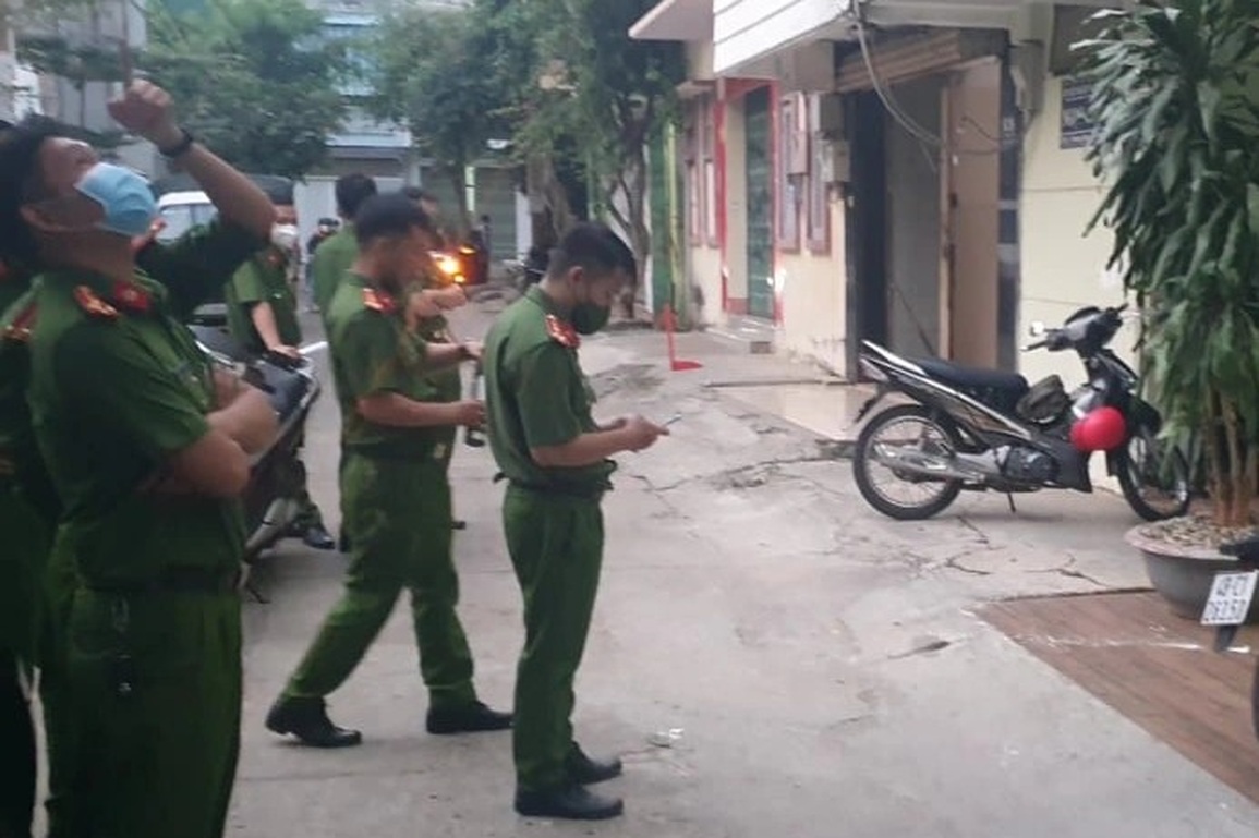 Vụ người phụ nữ hấp hối bên đường: Nạn nhân nhảy lầu khách sạn tự tử - 2 Vụ người phụ nữ hấp hối bên đường: Nạn nhân nhảy lầu khách sạn tự tử - 2
