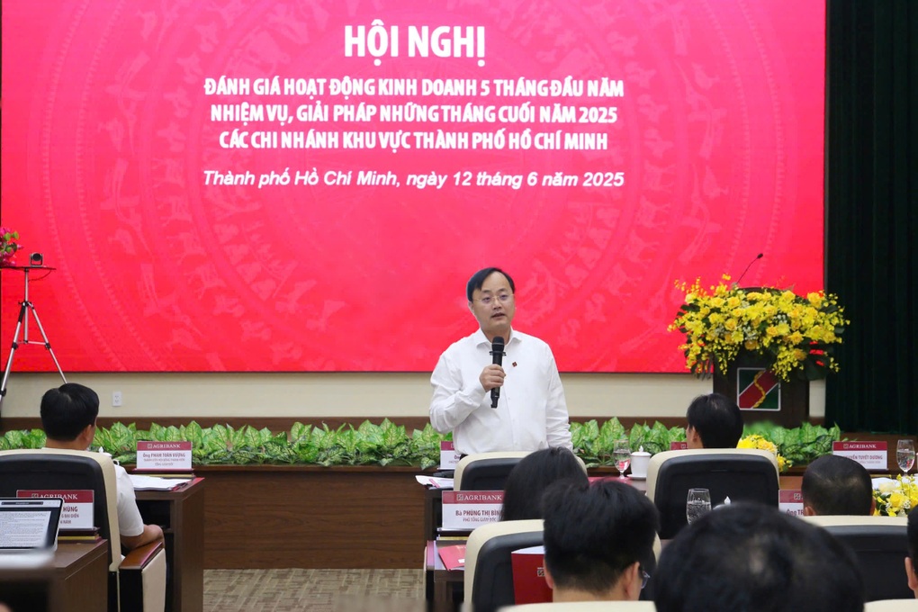 Agribank mang dịch vụ ngân hàng hiện đại góp phần phát triển xã đảo Thạnh An - 2 Agribank mang dịch vụ ngân hàng hiện đại góp phần phát triển xã đảo Thạnh An - 2