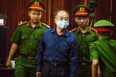 Đề nghị Ban Bí thư kỷ luật 2 cựu Phó Chủ tịch TPHCM liên quan 4 vụ án