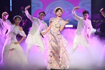 Những khoảnh khắc ấn tượng, bùng nổ trong concert "Rực rỡ ngày mới"