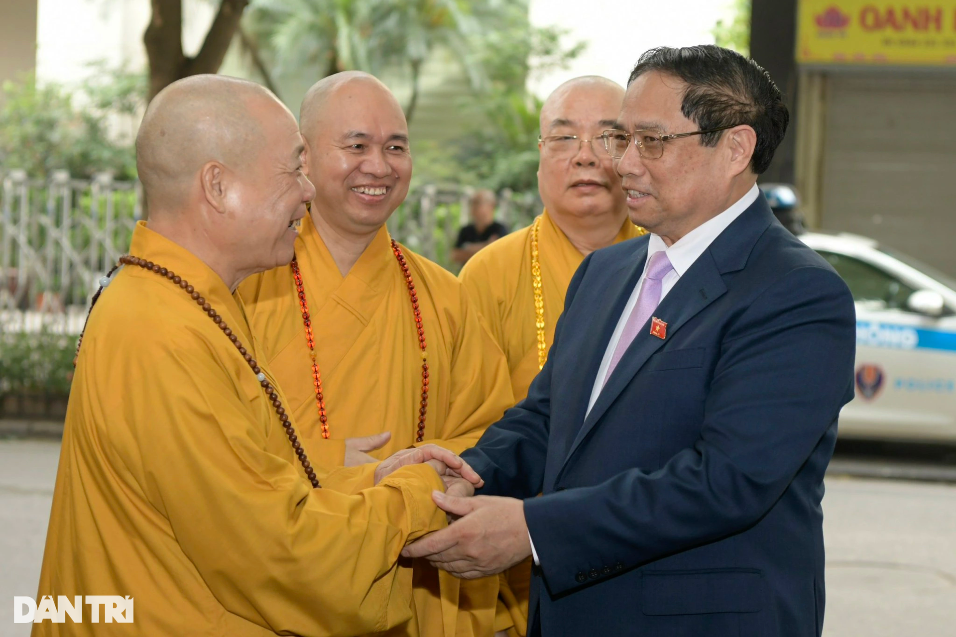 Thủ tướng dự và chúc mừng Đại lễ Phật đản 2024 tại chùa Quán Sứ - 1