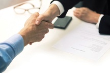 Nhân sự đa quốc gia: Tìm khó, giữ chân không dễ