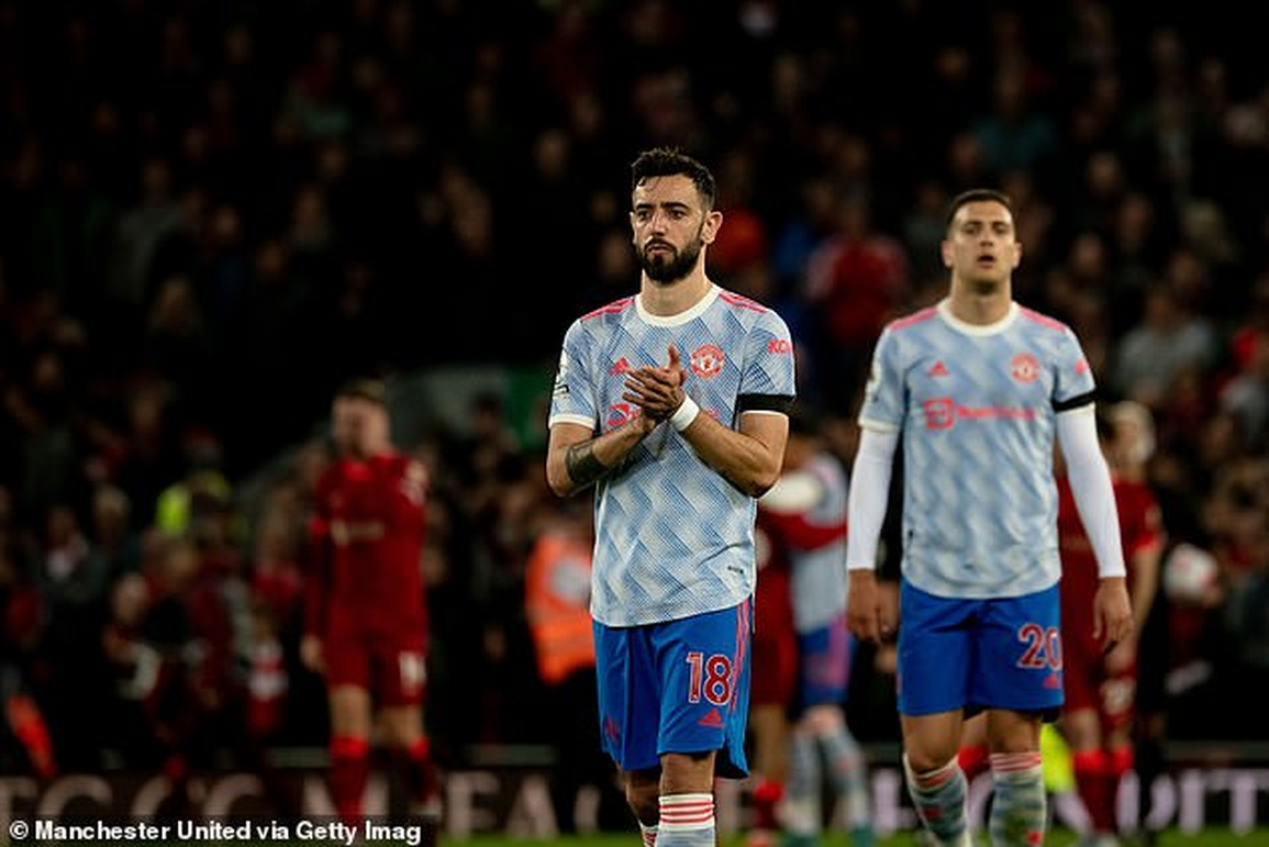 Man Utd bị mắng nhiếc thậm tệ, đau tới xé lòng - 1 Man Utd bị mắng nhiếc thậm tệ, đau tới xé lòng - 1