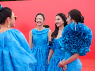 Thanh Lam và chồng bác sĩ sánh đôi dự show thời trang bên bờ sông Hàn - 13