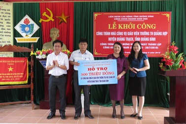 Bộ GD-ĐT hỗ trợ 500 triệu xây nhà công vụ cho giáo viên vùng khó khăn tại Quảng Bình