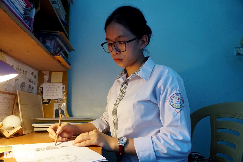 Nữ thủ khoa khối C00 xứ Thanh tiết lộ bí mật ngày còn học phổ thông - 4 Nữ thủ khoa khối C00 xứ Thanh tiết lộ bí mật ngày còn học phổ thông - 4