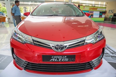 Toyota Altis mới có giá khởi điểm từ 27.300 USD