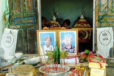 Đi bắt ốc, 3 học sinh chết đuối thương tâm