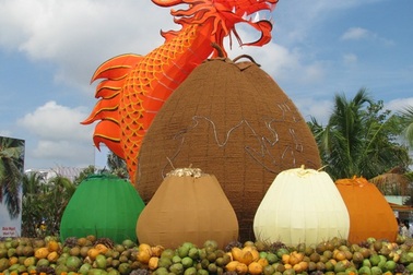 Trao 3 kỷ lục Việt Nam trong đêm bế mạc Festival Dừa 2012