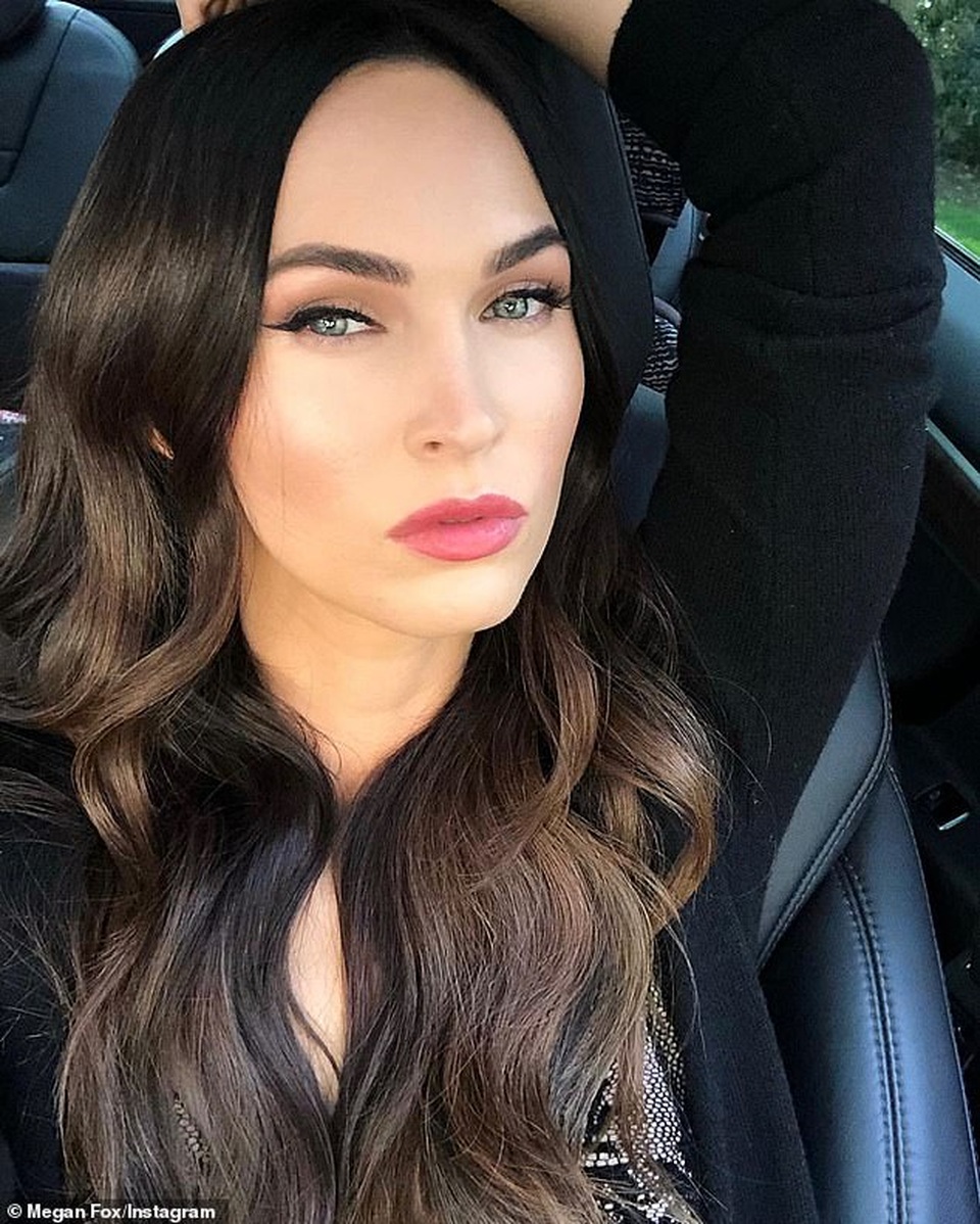 Megan Fox xinh đẹp đưa con đi siêu thị - 8 Megan Fox xinh đẹp đưa con đi siêu thị - 8