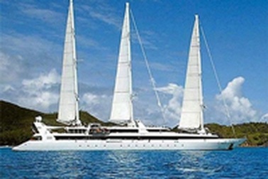 Cướp biển bắt cóc du thuyền sang trọng của Pháp