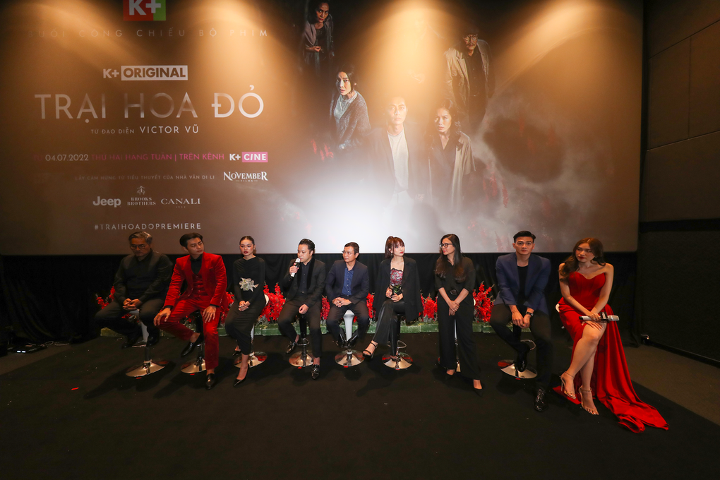 Trâm Anh, Cao Thái Hà khoe eo gợi cảm - 3 Trâm Anh, Cao Thái Hà khoe eo gợi cảm - 3