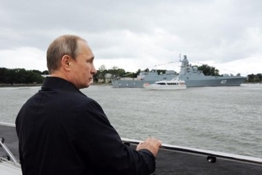 Nga tăng giải pháp quân sự khép vòng vây NATO?