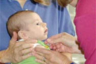 Tiêm kháng sinh vào bắp dễ gây tàn phế