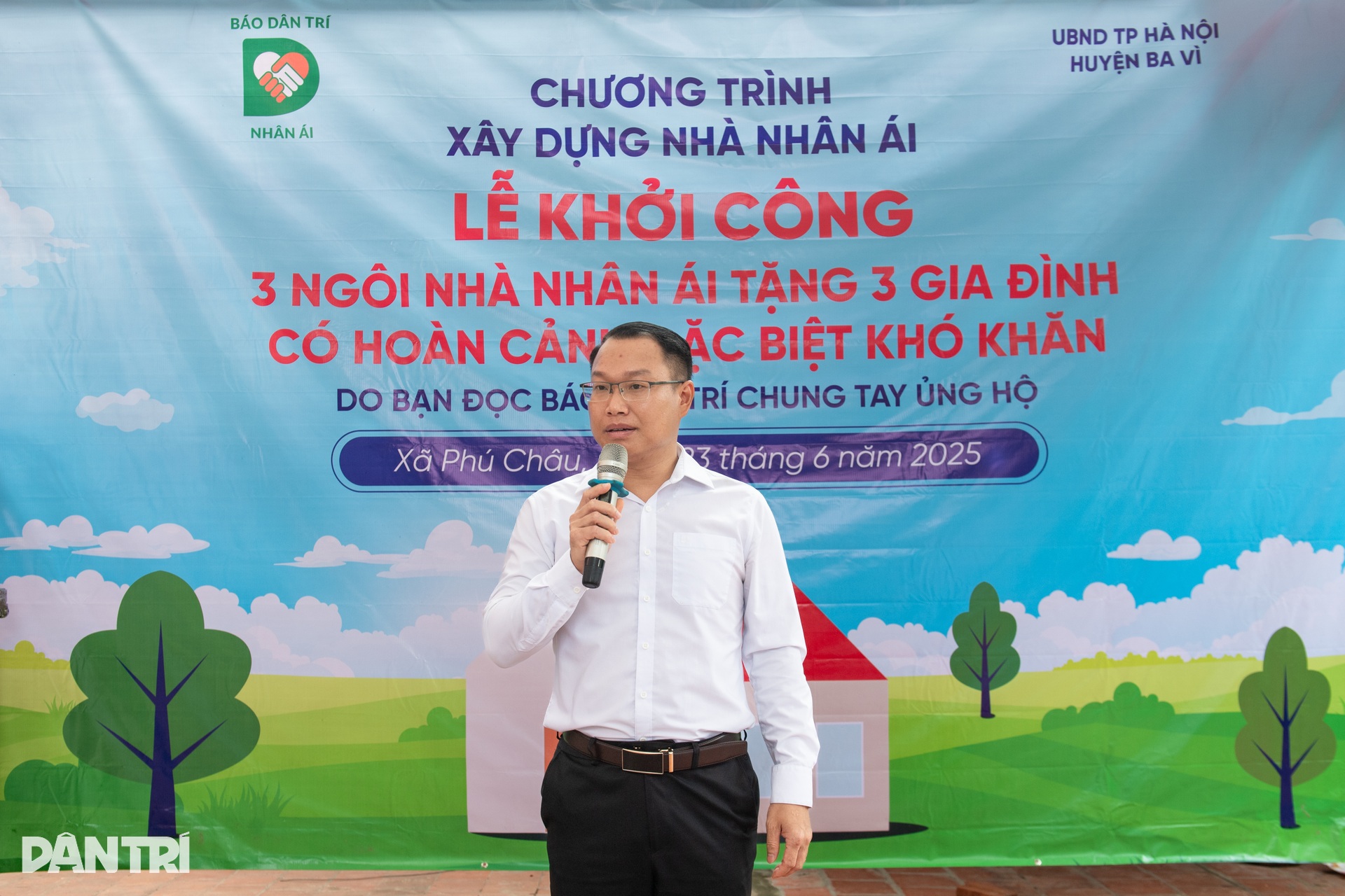 Nhờ sự giúp đỡ của bạn đọc, 3 hộ đặc biệt khó khăn ở Ba Vì sắp có nhà mới - 5 Nhờ sự giúp đỡ của bạn đọc, 3 hộ đặc biệt khó khăn ở Ba Vì sắp có nhà mới - 5