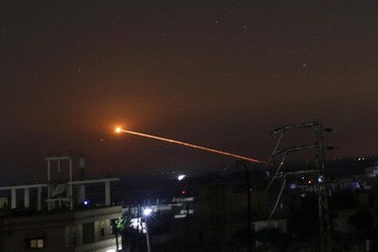 Israel bị nghi phá hủy máy bay chở vũ khí chi viện của Iran tại Syria