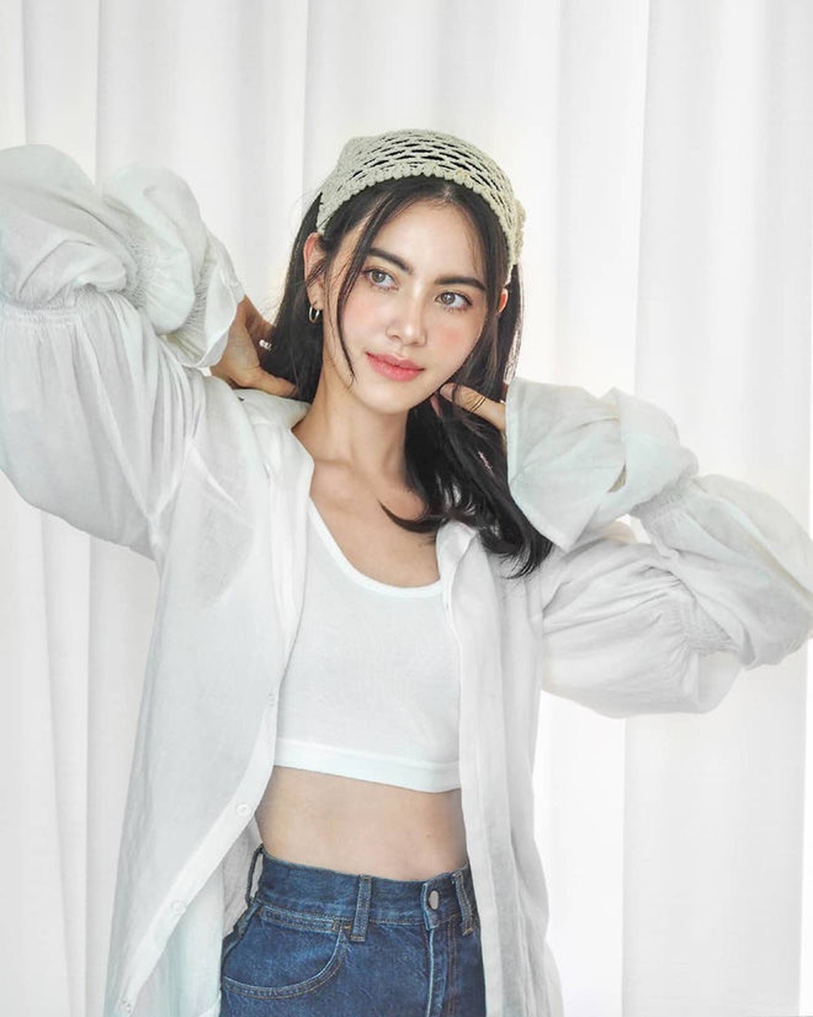 Mê mẩn vòng eo siêu thực của mỹ nhân lai nổi danh Thái Lan - 8 Mê mẩn vòng eo siêu thực của mỹ nhân lai nổi danh Thái Lan - 8