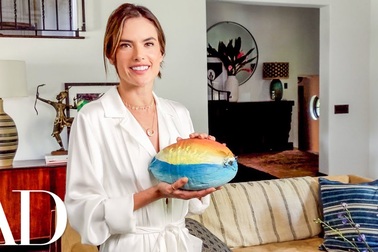 Alessandra Ambrosio khoe nhà sang