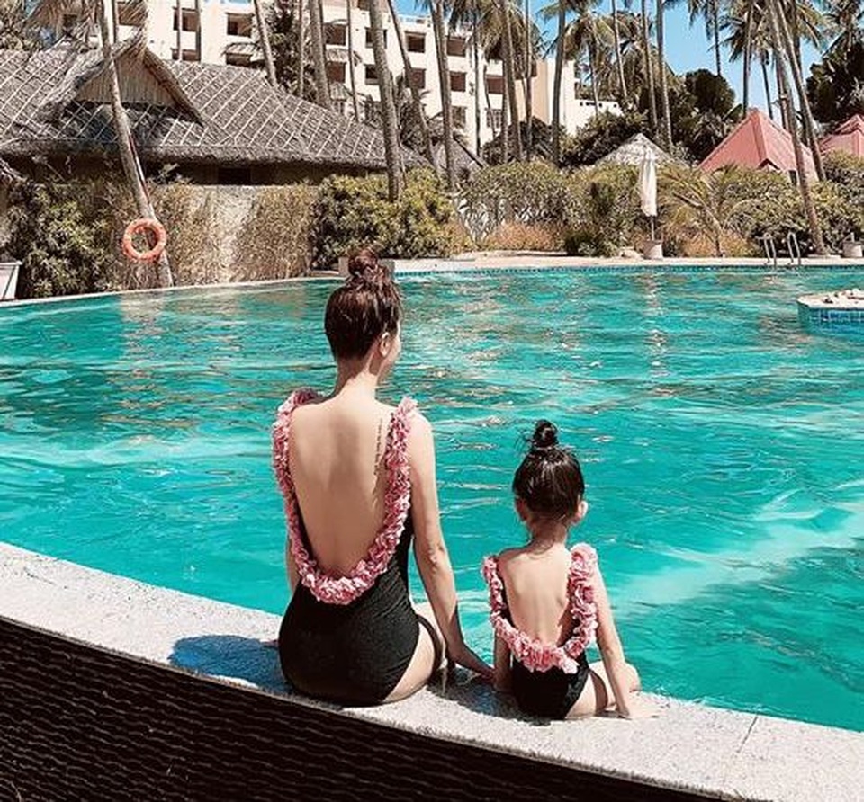 Bích Phương hoá “gái hư” với nội y ren - 6 Bích Phương hoá “gái hư” với nội y ren - 6